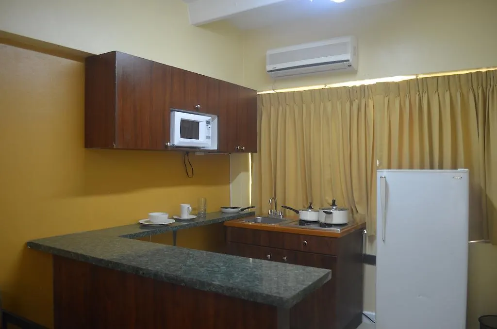 Suites Ocho Rios Hotel